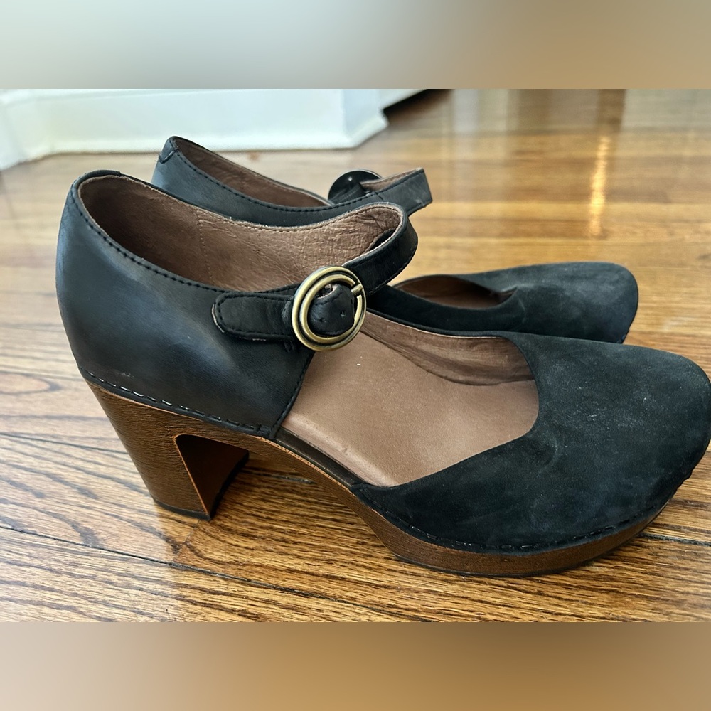 Dansko Dorothy Mary Jane Pump Suede and  Leather 39 (8.5-9)